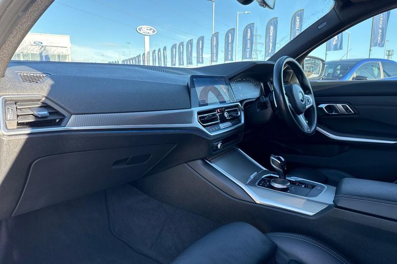 Used BMW 3 Series 2019 for sale - 76028210: Photo 18