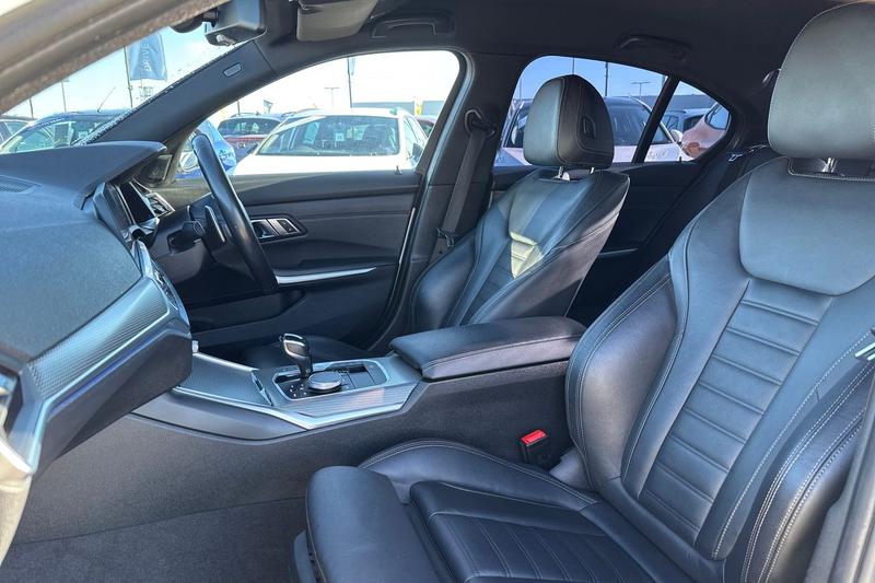 Used BMW 3 Series 2019 for sale - 76028210: Photo 19