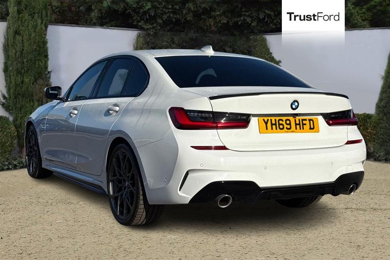 Used BMW 3 Series 2019 for sale - 76028210: Photo 2