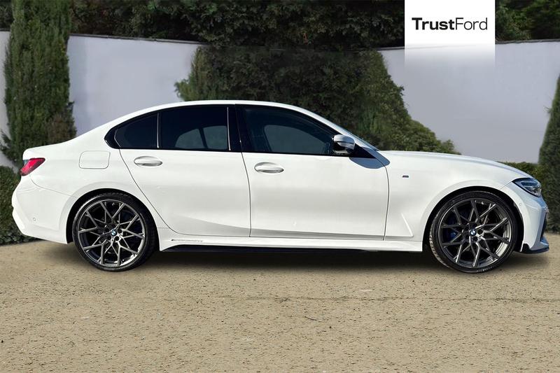 Used BMW 3 Series 2019 for sale - 76028210: Photo 3