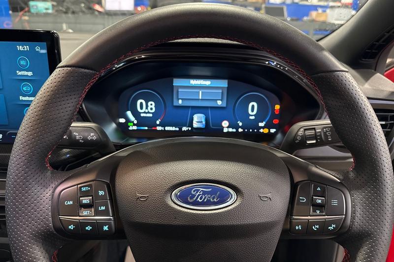 Used Ford Focus 2025 for sale - 76904540: Photo 12