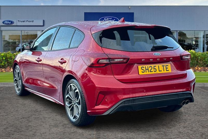 Used Ford Focus 2025 for sale - 76904540: Photo 2