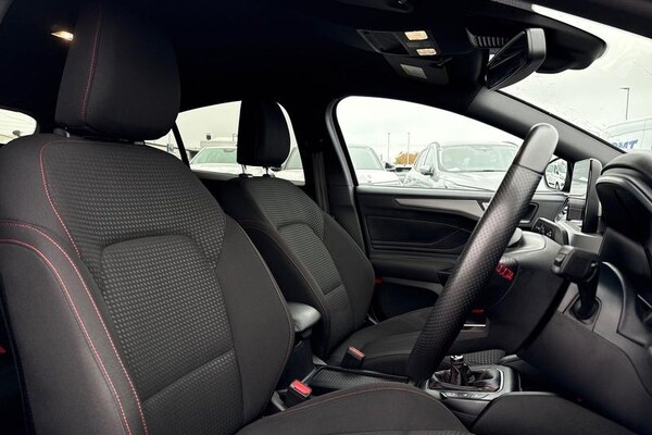 Used Ford Focus 2022 for sale - 76255404: Photo 17