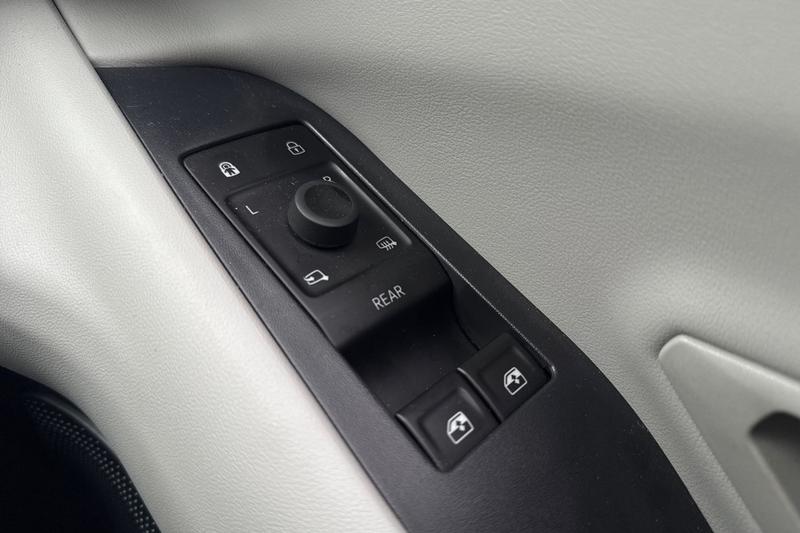 Used Ford Explorer 2024 for sale - 76888010: Photo 16