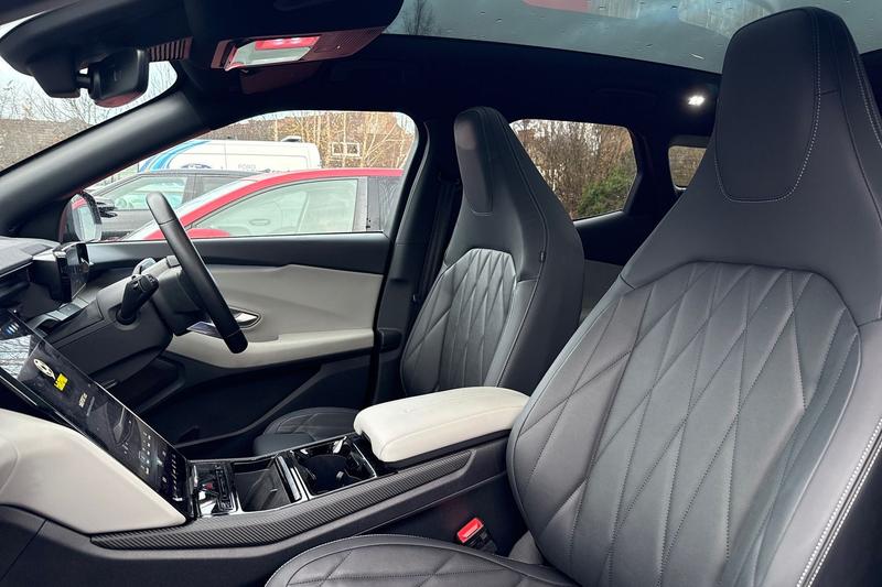 Used Ford Explorer 2024 for sale - 76888010: Photo 19