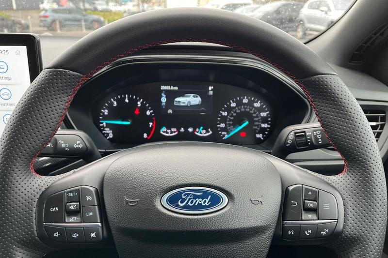 Used Ford Focus 2023 for sale - 78001305: Photo 12