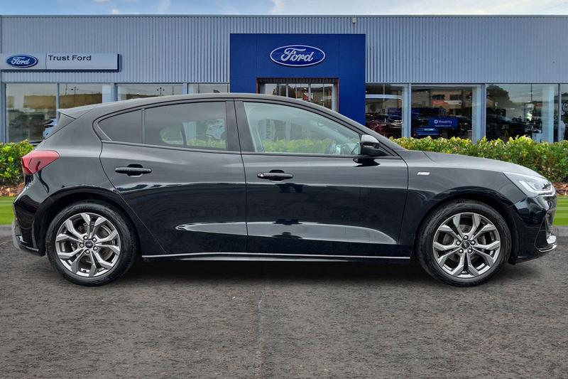 Used Ford Focus 2023 for sale - 78001305: Photo 3