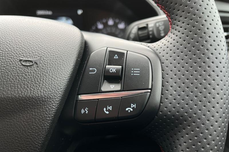 Used Ford Focus 2023 for sale - 78001305: Photo 36