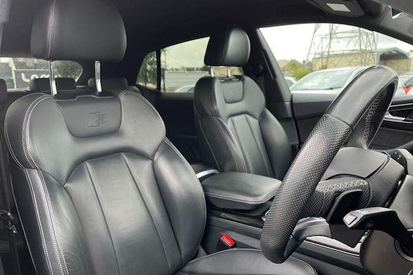 Used Audi Q8 2020 for sale - 75533868: Photo 17