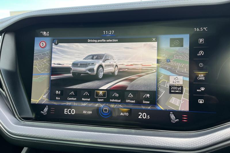 Used Volkswagen Touareg 2021 for sale - 76895337: Photo 32