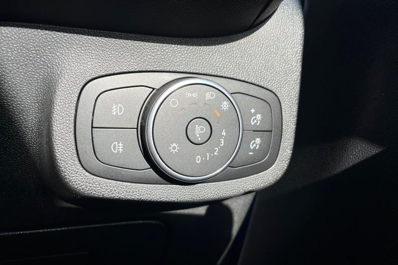 Used Ford Fiesta 2019 for sale - 78064092: Photo 37