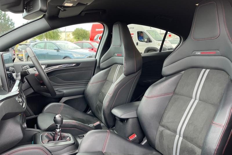 Used Ford Focus 2023 for sale - 76117577: Photo 19