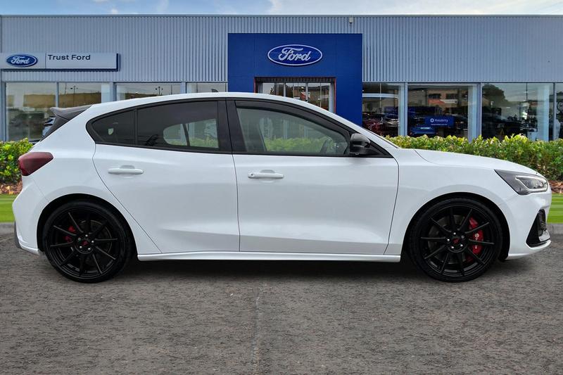 Used Ford Focus 2023 for sale - 76117577: Photo 3