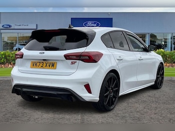 Used Ford Focus 2023 for sale - 76117577: Photo 4