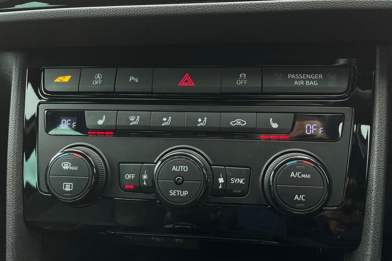 Used SEAT Leon 2019 for sale - 76117624: Photo 30