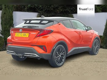 Used Toyota C-HR 2020 for sale - 77691587: Photo