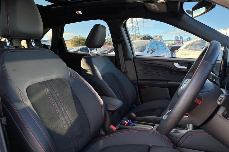 Used Ford Kuga 2025 for sale - 76647132: Photo 17