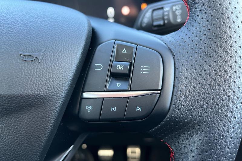 Used Ford Kuga 2025 for sale - 76647132: Photo 35