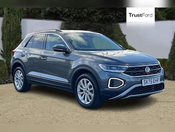 Used Volkswagen T-Roc 2025 for sale - 79742700: Photo