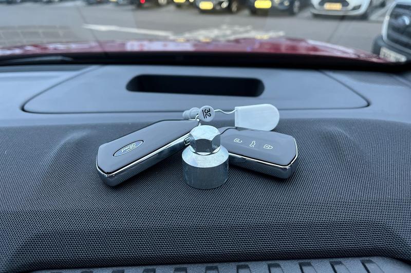 Used Ford Explorer 2024 for sale - 76534404: Photo 22