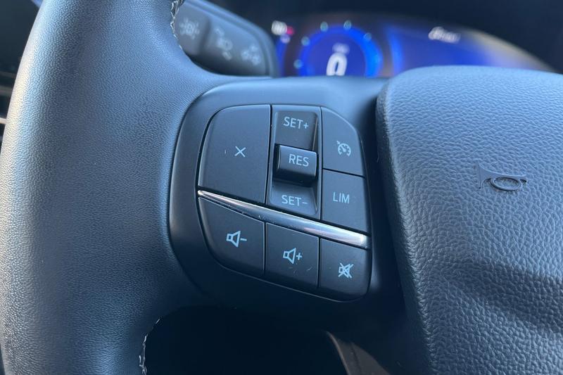 Used Ford Kuga 2022 for sale - 76631390: Photo 36