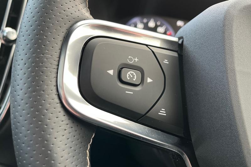 Used Volvo XC40 2021 for sale - 77306971: Photo 33