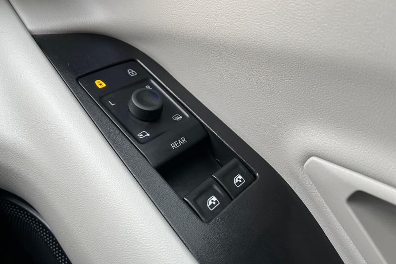 Used Ford Explorer 2024 for sale - 76467603: Photo 16