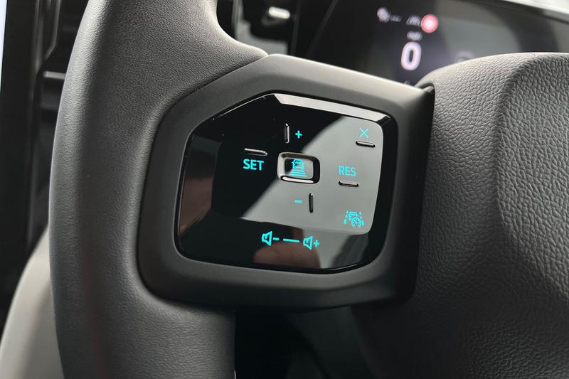 Used Ford Explorer 2024 for sale - 76467603: Photo 32