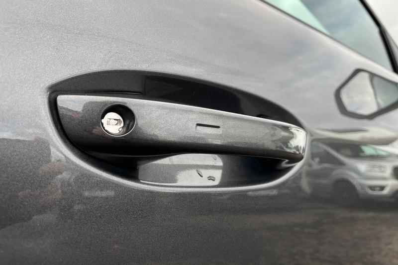 Used Ford Explorer 2024 for sale - 76467603: Photo 39