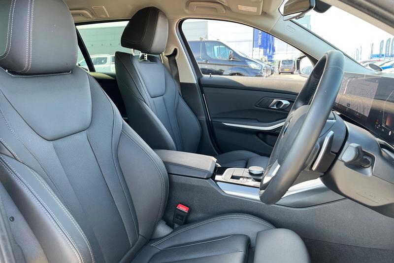 Used BMW 3 Series 2024 for sale - 77462515: Photo 17