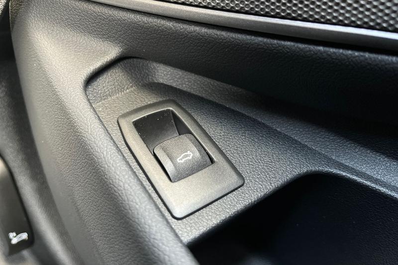 Used BMW 3 Series 2024 for sale - 77462515: Photo 37