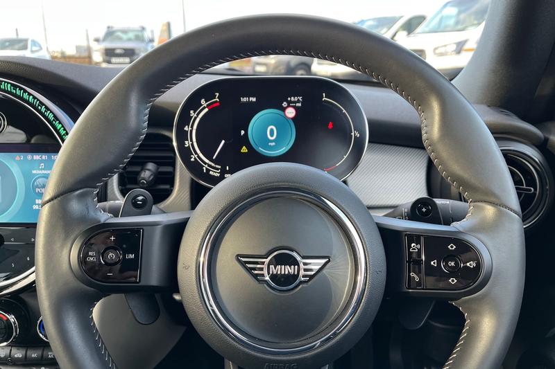 Used MINI Convertible 2024 for sale - 76830321: Photo 12