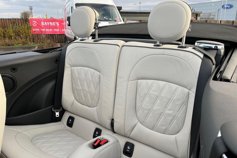 Used MINI Convertible 2024 for sale - 76830321: Photo 20