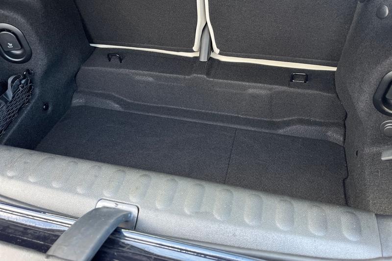 Used MINI Convertible 2024 for sale - 76830321: Photo 21