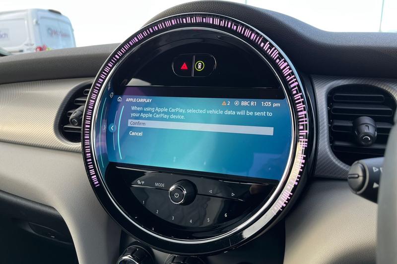 Used MINI Convertible 2024 for sale - 76830321: Photo 27