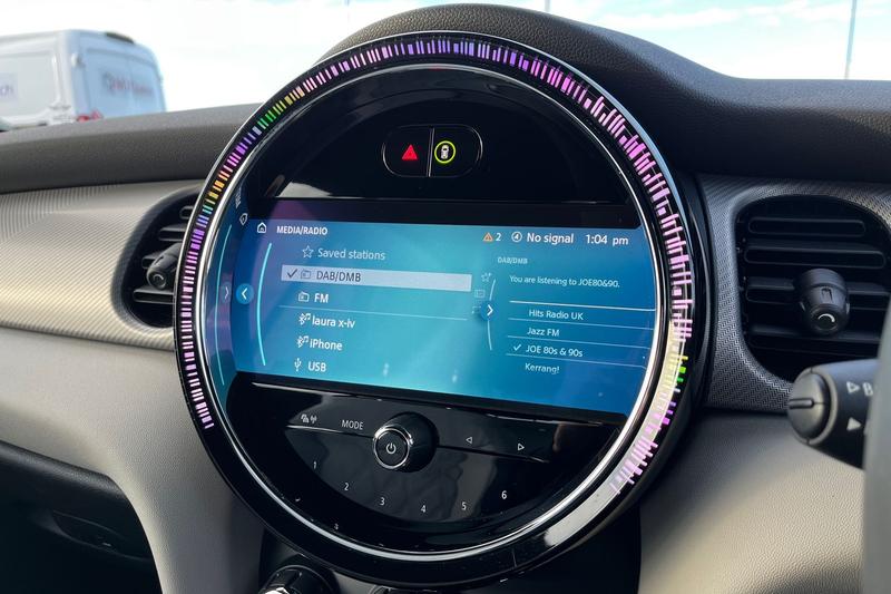 Used MINI Convertible 2024 for sale - 76830321: Photo 29