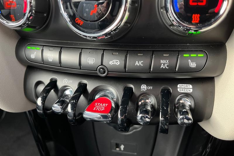 Used MINI Convertible 2024 for sale - 76830321: Photo 31