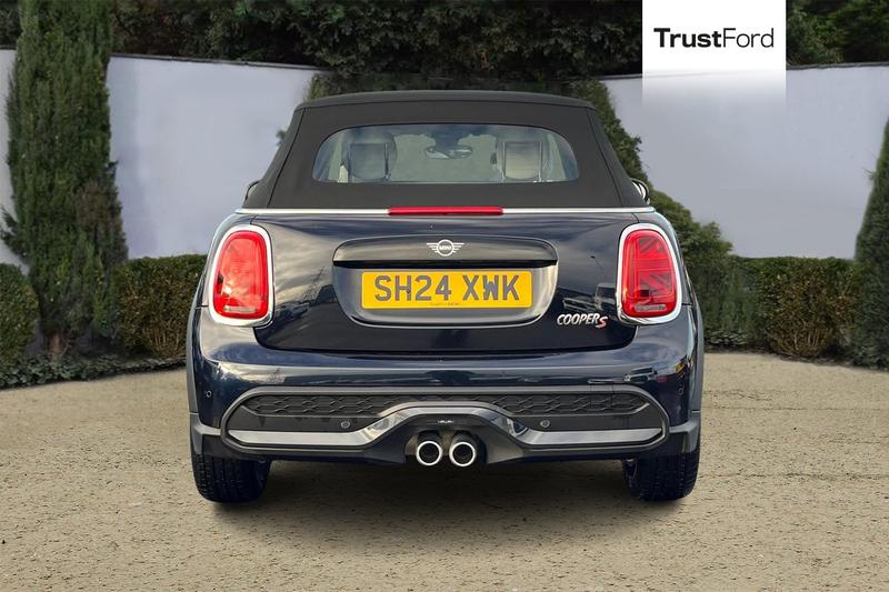 Used MINI Convertible 2024 for sale - 76830321: Photo 7