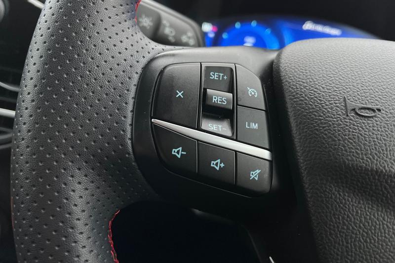 Used Ford Kuga 2022 for sale - 76710063: Photo 35