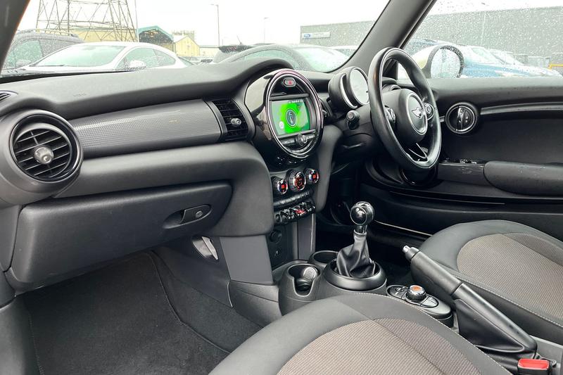 Used MINI Convertible 2018 for sale - 77286235: Photo 18