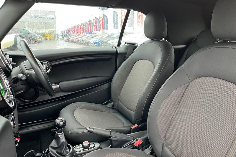 Used MINI Convertible 2018 for sale - 77286235: Photo 19