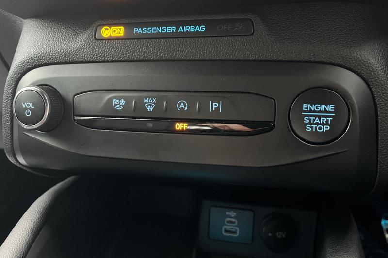 Used Ford Focus for sale - 76576730: Photo 32