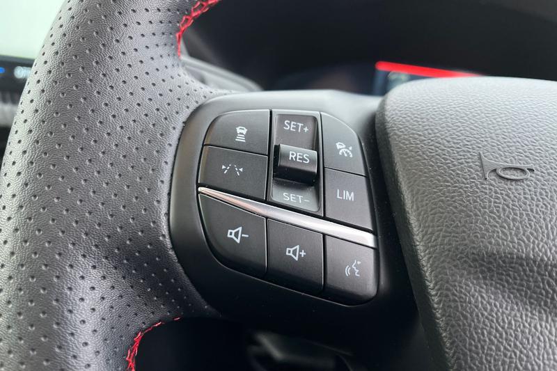 Used Ford Kuga 2025 for sale - 77641479: Photo 35