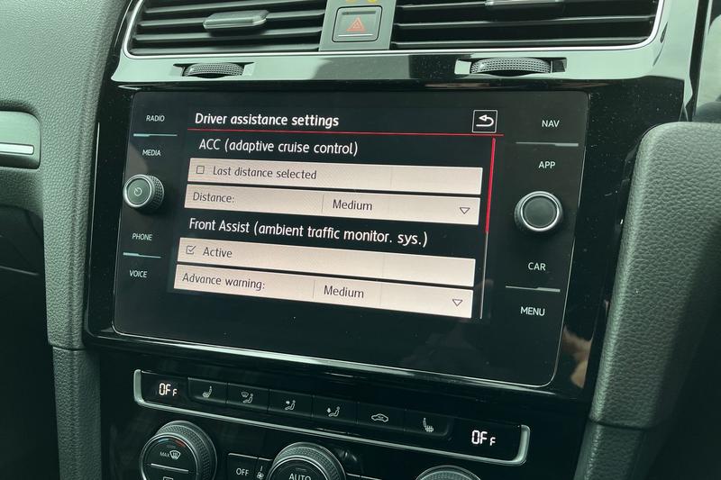 Used Volkswagen Golf 2017 for sale - 76887958: Photo 25