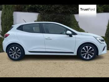 Used Renault Clio 2022 for sale - 74827672: Photo