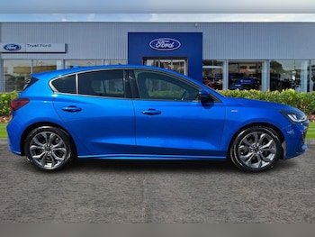 Used Ford Focus 2023 for sale - 79203234: Photo