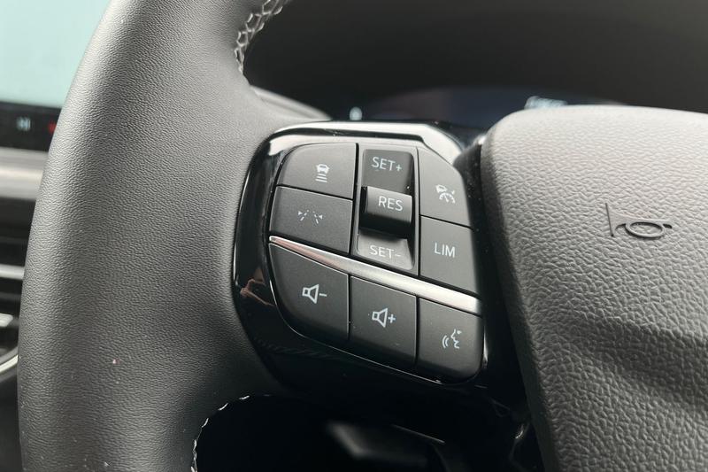 Used Ford Kuga 2025 for sale - 78095160: Photo 34