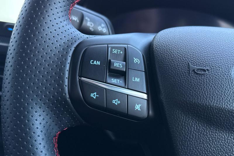 Used Ford Focus 2025 for sale - 76931294: Photo 35