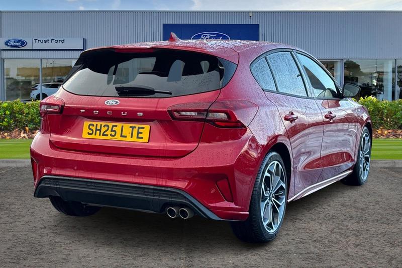 Used Ford Focus 2025 for sale - 76931294: Photo 4