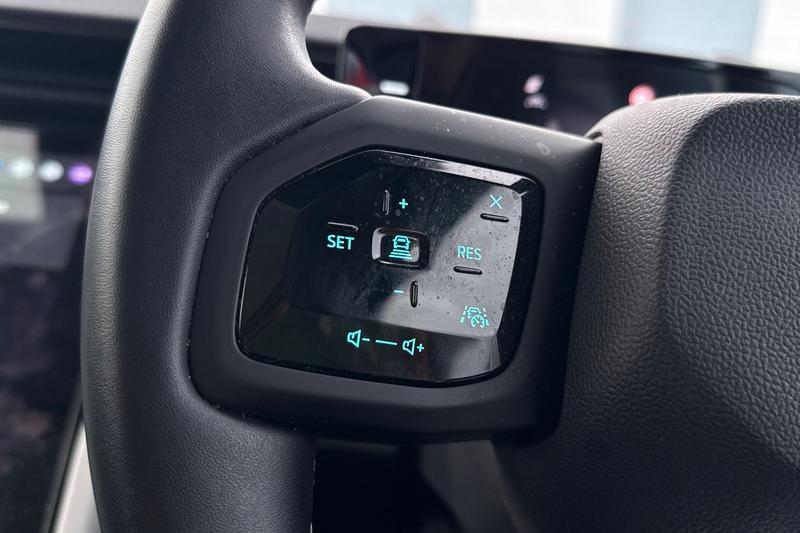 Used Ford Explorer 2024 for sale - 76931356: Photo 32